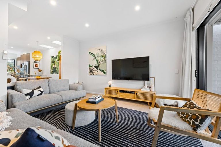 Photo of property in 3 Frances Bryers Road, Hobsonville, Auckland, 0616