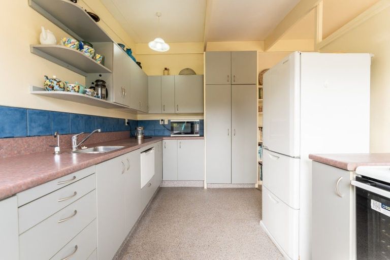 Photo of property in 23 Howard Street, Macandrew Bay, Dunedin, 9014