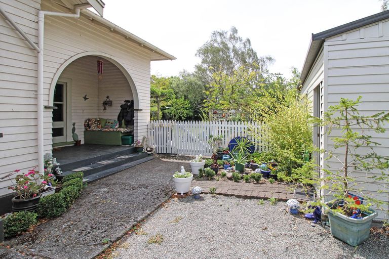 Photo of property in 87 Park Road, Carterton, 5713