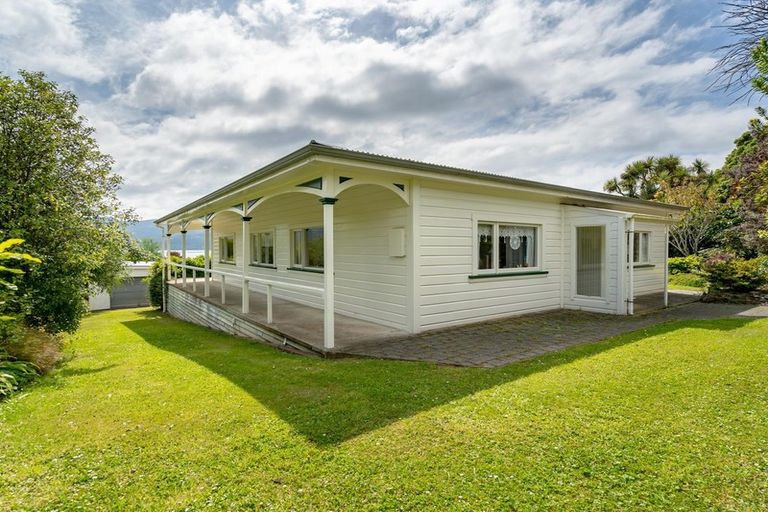 Photo of property in 1 Waikana Street, Broad Bay, Dunedin, 9014