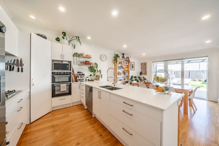 Photo of property in 77 Richmond Street, Petone, Lower Hutt, 5012