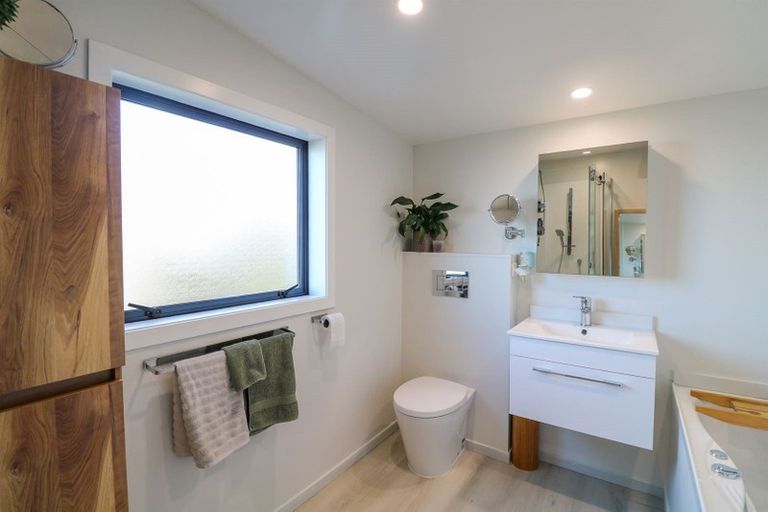 Photo of property in 16 Sutter Street, Seaview, Timaru, 7910