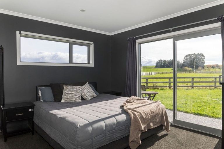 Photo of property in 220 Cowper Road, Dannevirke, 4976