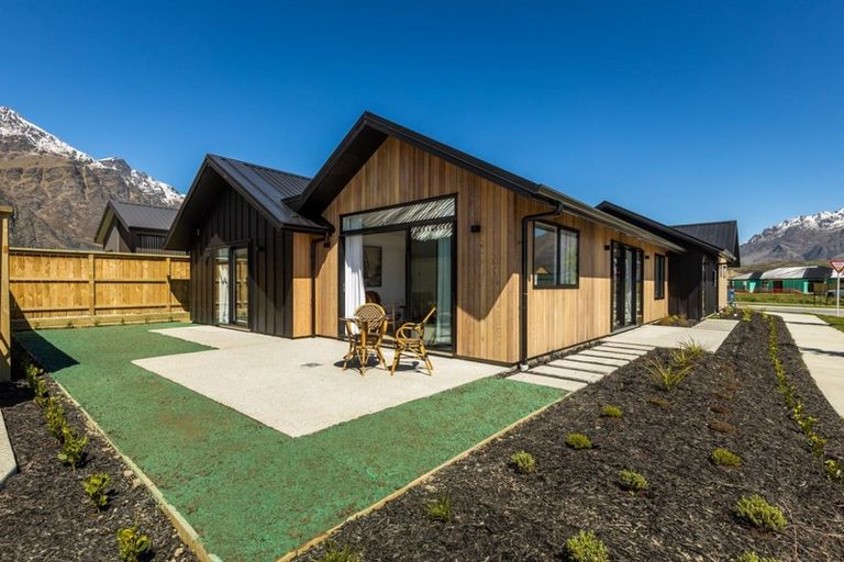 Photo of property in 82 Muster Road, Jacks Point, 9371