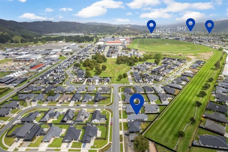 Photo of property in 8 Whitten Way, Wallaceville, Upper Hutt, 5018