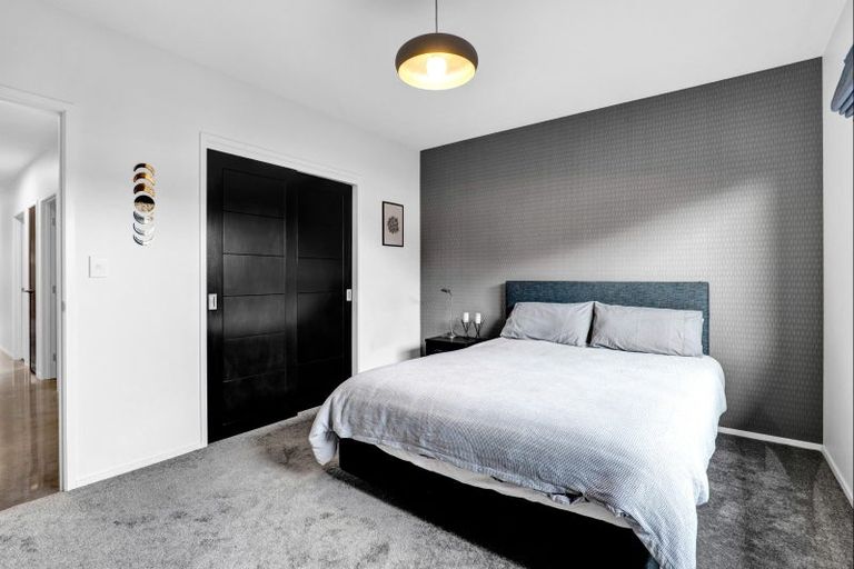 Photo of property in 4 Cessna Lane, Glen Avon, New Plymouth, 4312