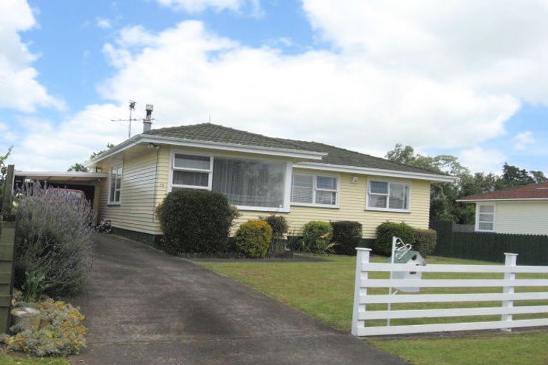 Photo of property in 70 Tatariki Street, Rosehill, Papakura, 2113
