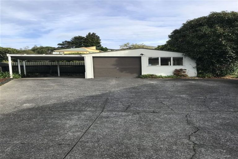 Photo of property in 5 Mataura Place, Clover Park, Auckland, 2019