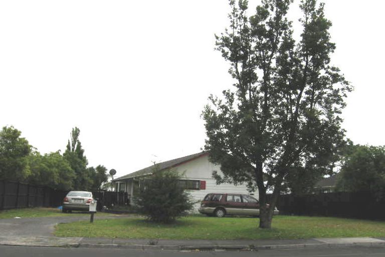 Photo of property in 21 Barbados Drive, Unsworth Heights, Auckland, 0632