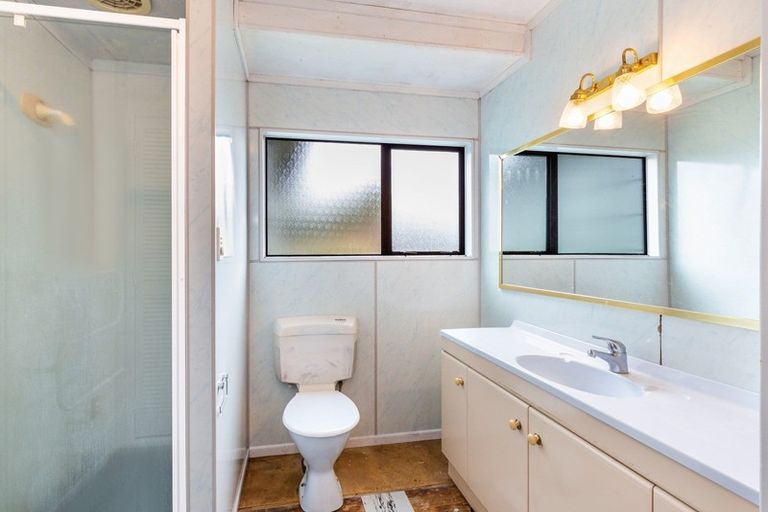 Photo of property in 52 Te Rangitautahanga Road, Turangi, 3334