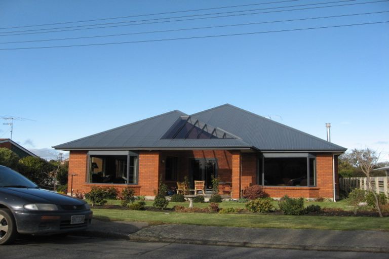 Photo of property in 53 Home Street, Winton, 9720