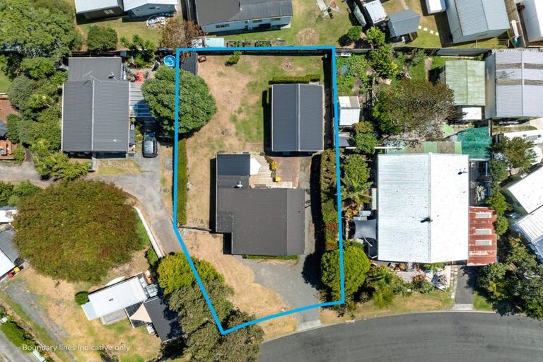 Photo of property in 106 Mckellar Place, Whangamata, 3620