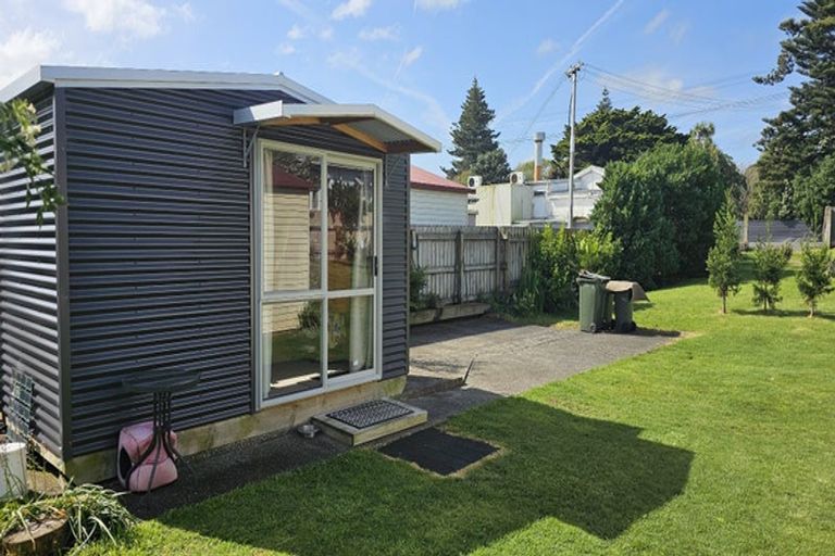 Photo of property in 169 Egmont Street, Patea, 4520