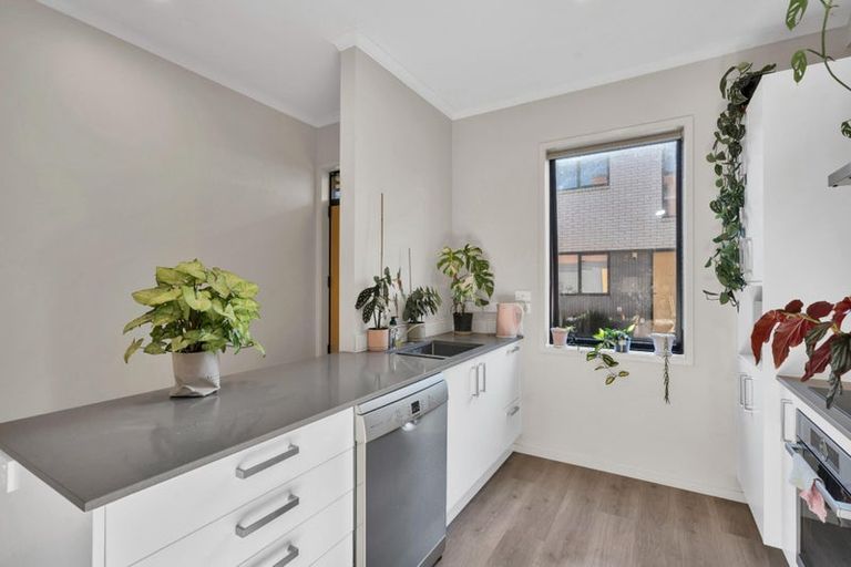 Photo of property in 2 Kerewhenua Crescent, Hobsonville, Auckland, 0616