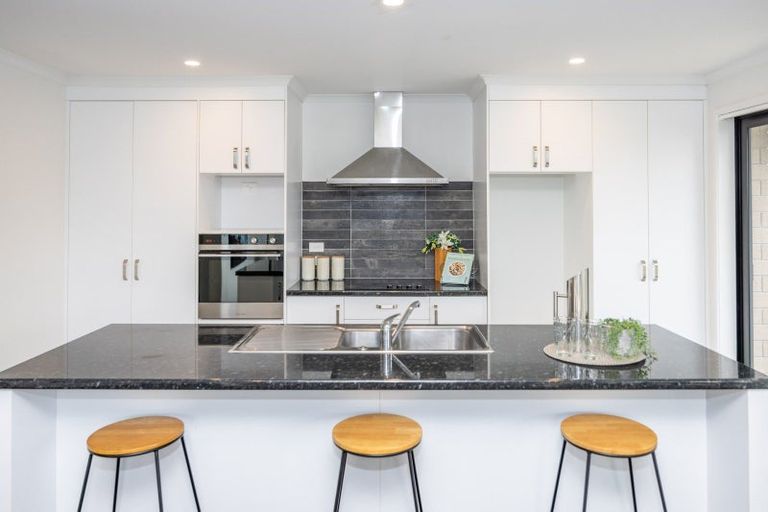 Photo of property in 8 Ladeira Place, Fitzroy, Hamilton, 3206