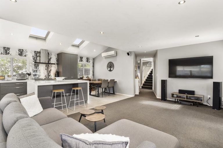 Photo of property in 19 Patons Road, Howick, Auckland, 2014