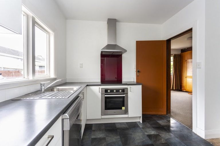 Photo of property in 1/6 Wharenui Road, Upper Riccarton, Christchurch, 8041