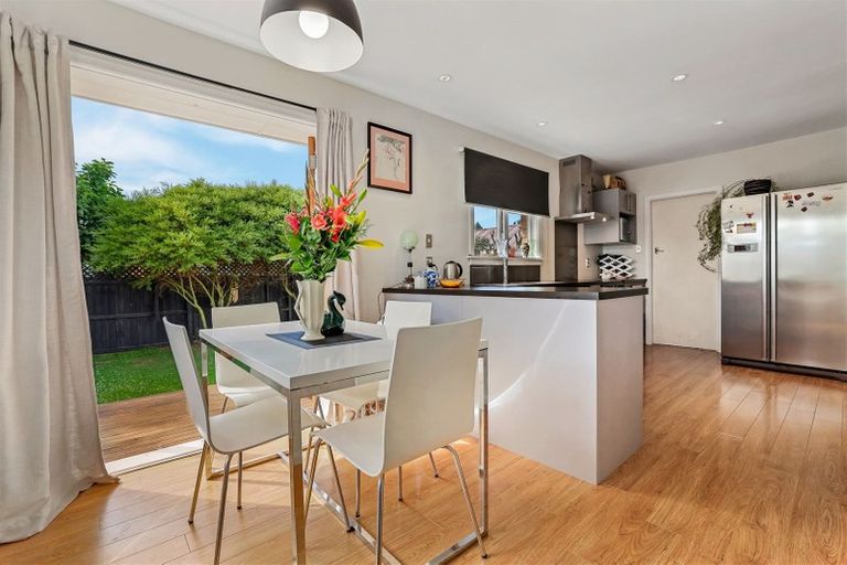 Photo of property in 17 Trafford Street, Harewood, Christchurch, 8051