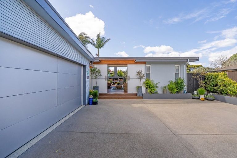 Photo of property in 3 Cobham Lane, Whitianga, 3510