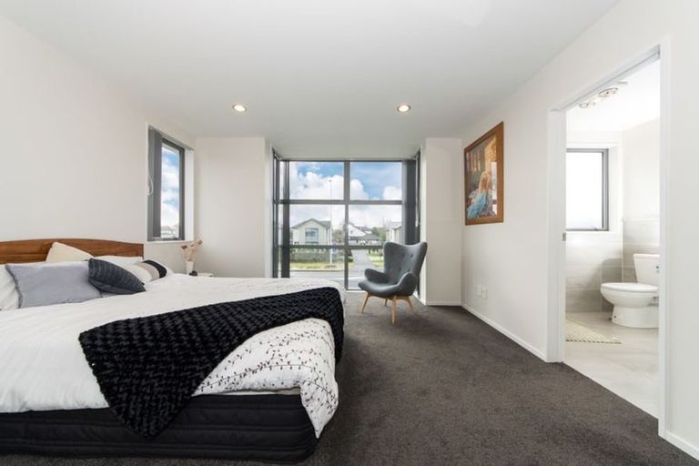 Photo of property in 200 Porchester Road, Takanini, 2112