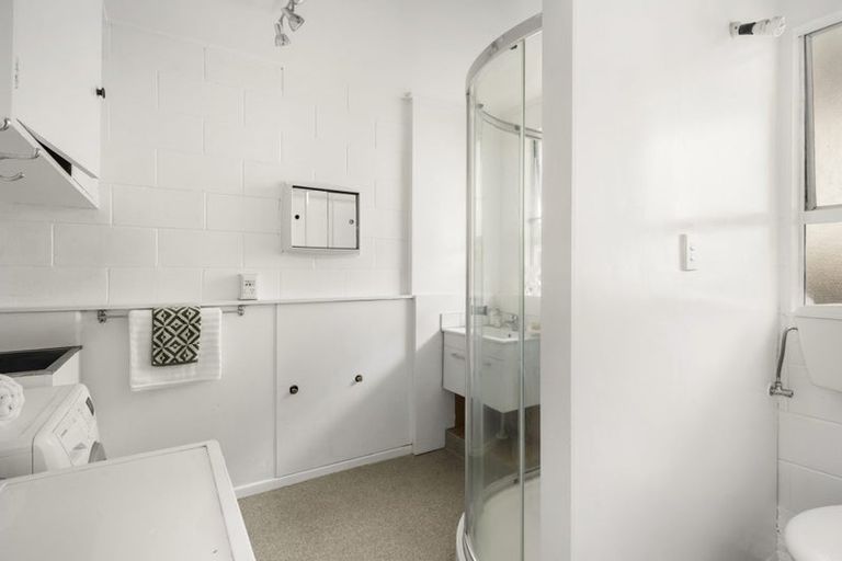 Photo of property in 4/72 Freyberg Street, Lyall Bay, Wellington, 6022