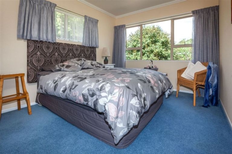 Photo of property in 1b Governors Heights, Whangamata, 3620