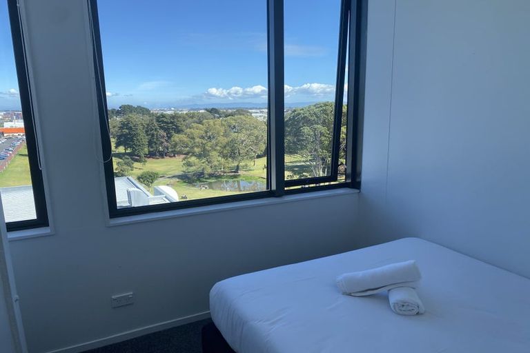 Photo of property in Twin Towers, 706/17 Putney Way, Manukau, Auckland, 2104