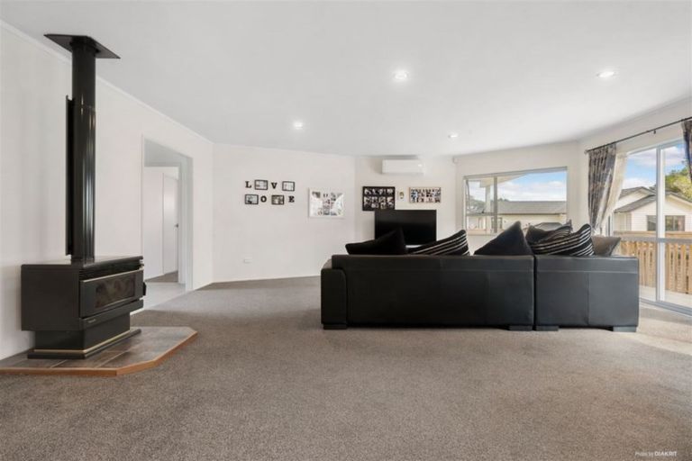 Photo of property in 7 Uruhau Close, Torbay, Auckland, 0630