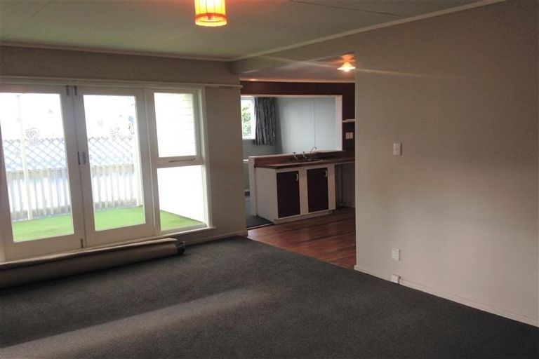 Photo of property in 18a Titoki Road, Waikanae Beach, Waikanae, 5036