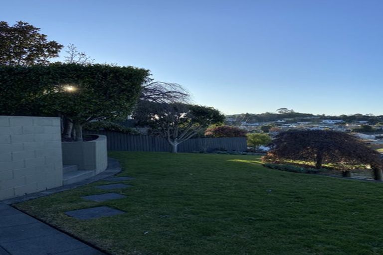 Photo of property in 12 Salmond Place, Dinsdale, Hamilton, 3204