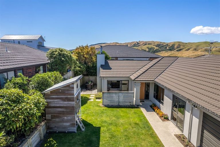 Photo of property in 32 Mo Street, Camborne, Porirua, 5026