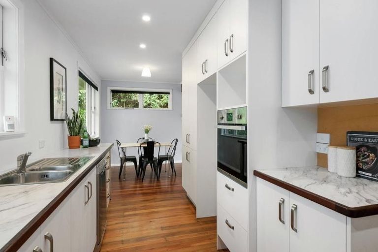 Photo of property in 22 Holborn Drive, Stokes Valley, Lower Hutt, 5019