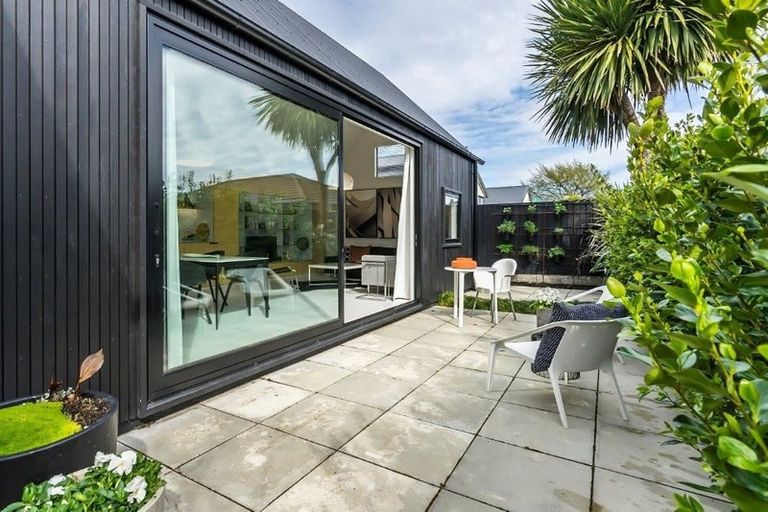 Photo of property in 9d Champion Street, Edgeware, Christchurch, 8013