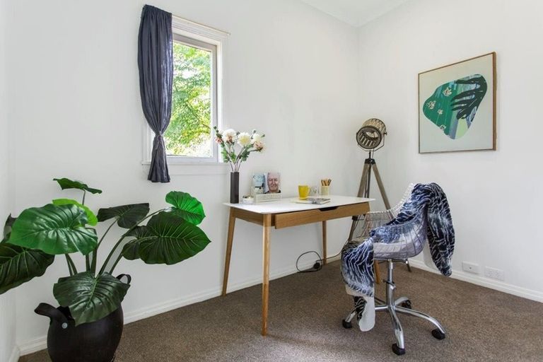 Photo of property in 36 Matapouri Road, Mangere Bridge, Auckland, 2022