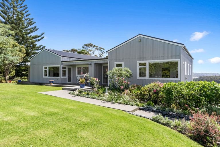 Photo of property in 201 Takatu Road, Tawharanui Peninsula, Warkworth, 0986
