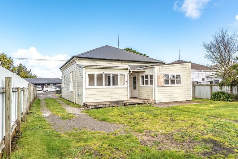 Photo of property in 42 Bignell Street, Gonville, Whanganui, 4501