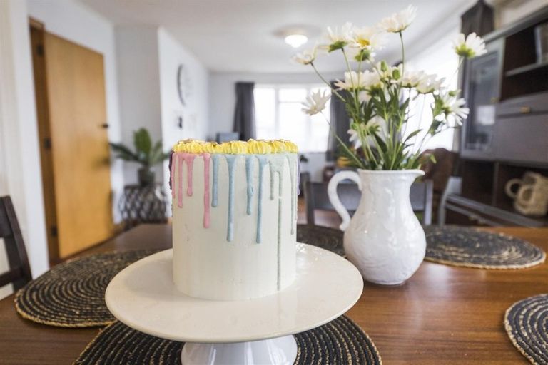 Photo of property in 9 Holland Crescent, Bulls, 4818