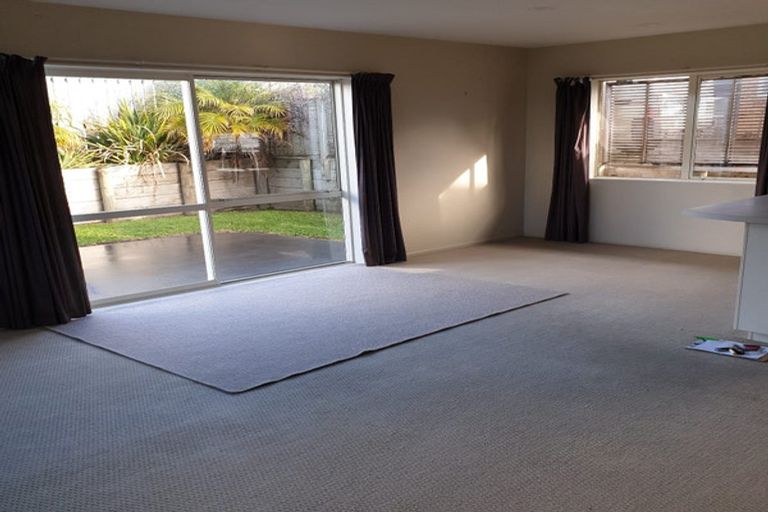 Photo of property in 3a Stevenson Road, Clarks Beach, 2122