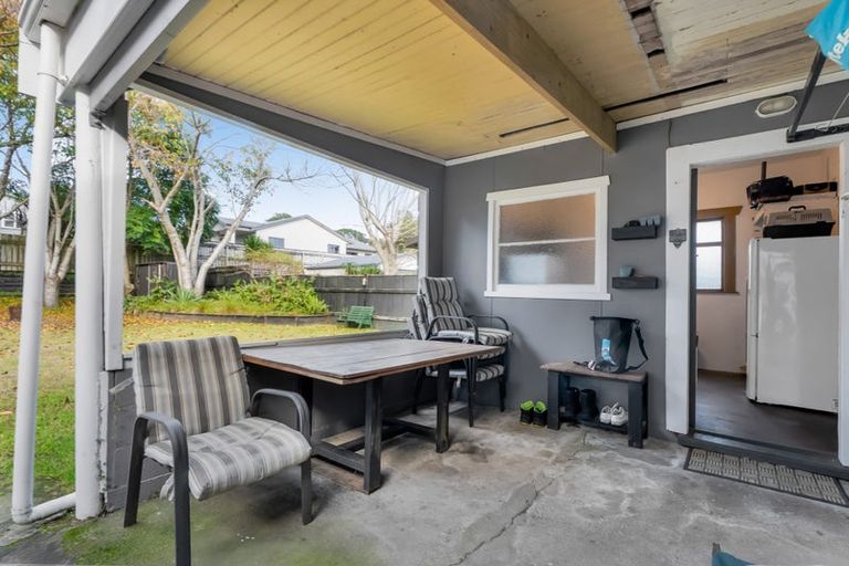 Photo of property in 33 Gaine Street, New Plymouth, 4310