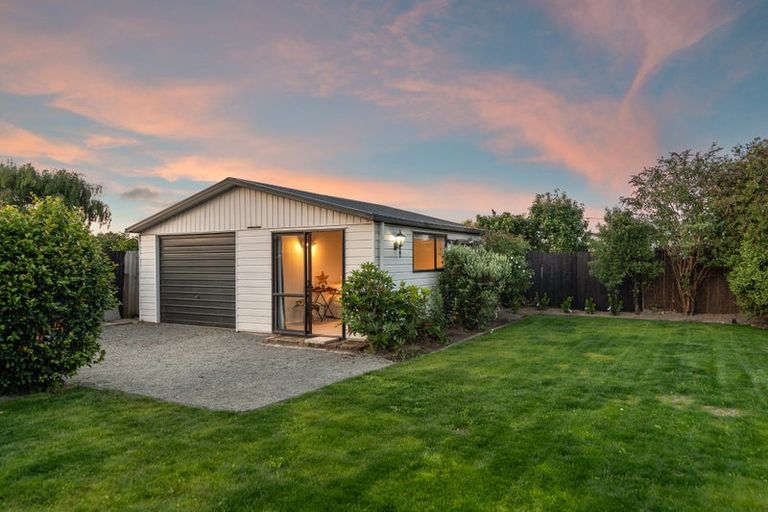 Photo of property in 26 Chedworth Avenue, Bishopdale, Christchurch, 8053