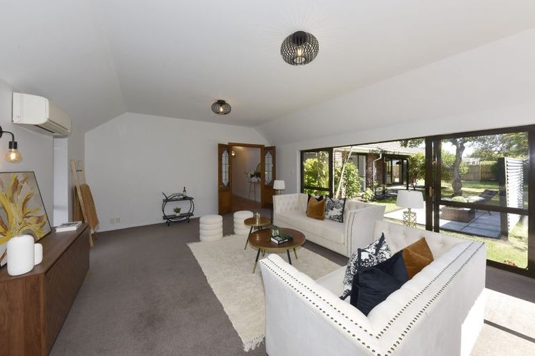 Photo of property in 3 Connemara Drive, Northwood, Christchurch, 8051
