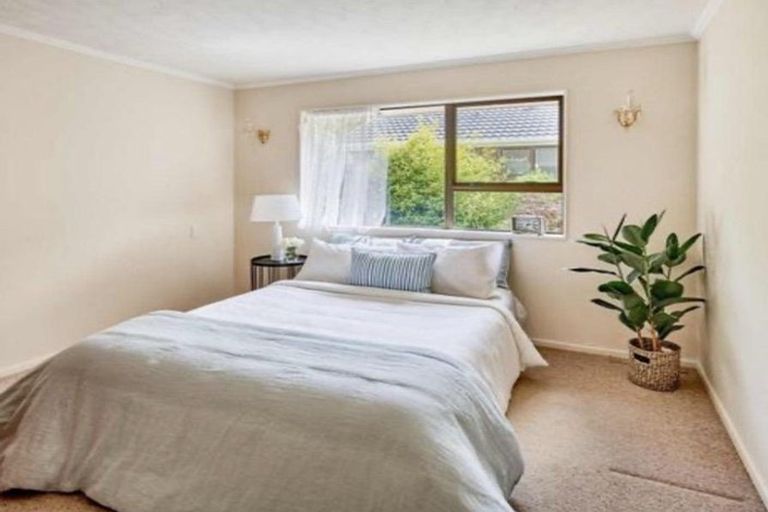 Photo of property in 51 Peterhouse Street, Tawa, Wellington, 5028