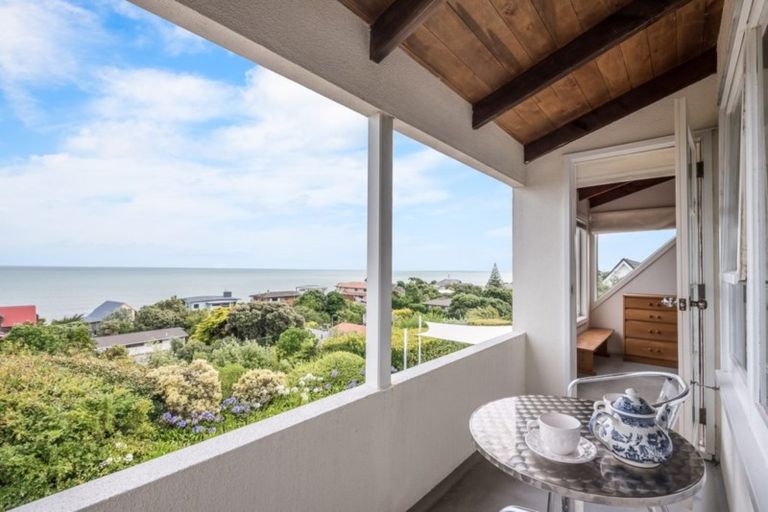 Photo of property in 138-142 Rosetta Road, Raumati South, Paraparaumu, 5032