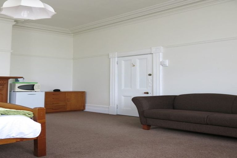 Photo of property in 12 Heriot Row, Dunedin Central, Dunedin, 9016