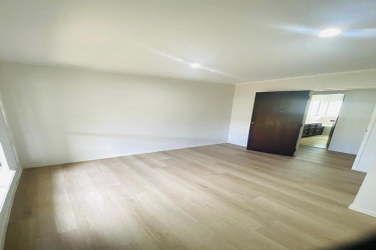 Photo of property in 136 Everglade Drive, Totara Heights, Auckland, 2105