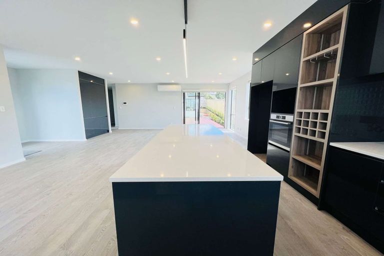 Photo of property in 17 Surf View Crescent, Red Beach, 0932