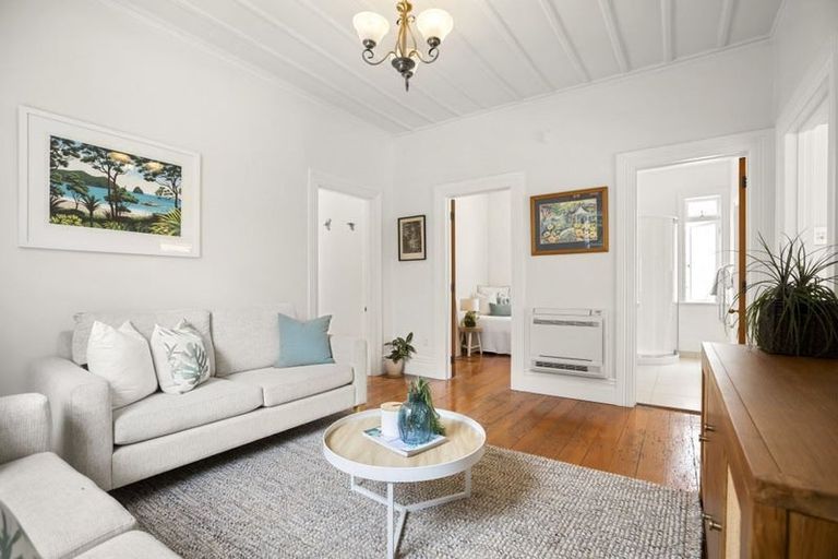 Photo of property in 37 Church Street, Devonport, Auckland, 0624