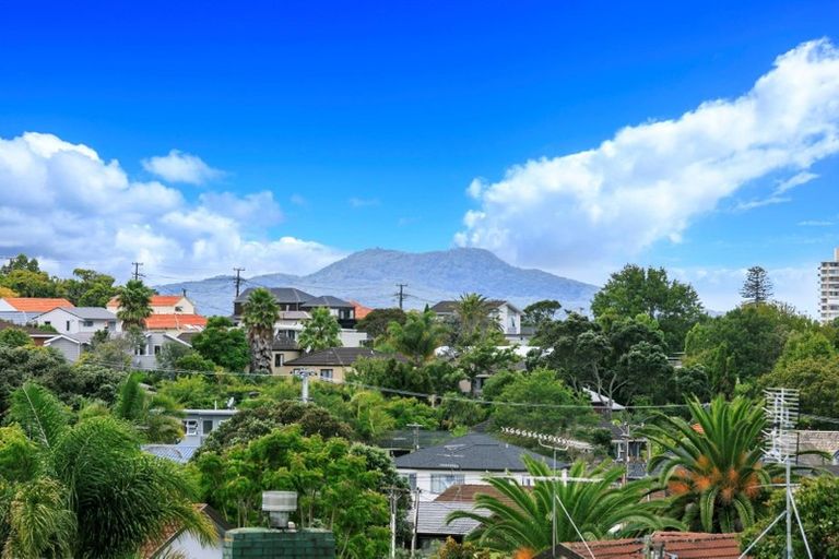 Photo of property in 141 Nile Road, Milford, Auckland, 0620