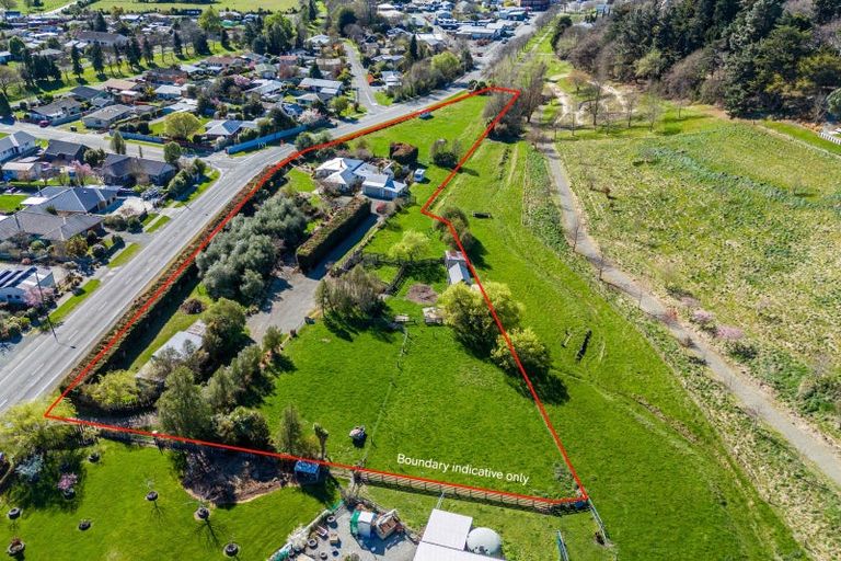 Photo of property in 140 Main Road, Pleasant Point, 7903