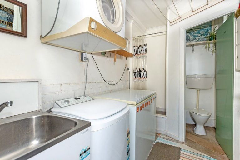 Photo of property in 16 Score Road, Inner Kaiti, Gisborne, 4010